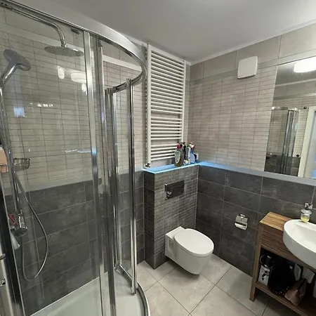 Luna شقة نيخوجة